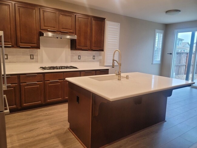 Building Photo - Lodi/Gated Community/Move in Ready