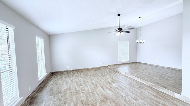 Building Photo - 15507 Mira Monte Dr