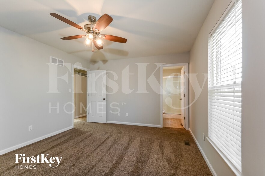 Building Photo - 1203 Del Haven Dr