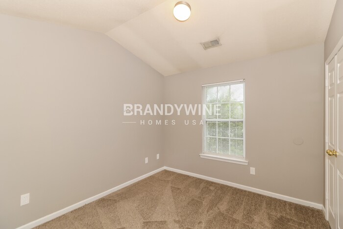 Building Photo - 628 Stadler Pointe
