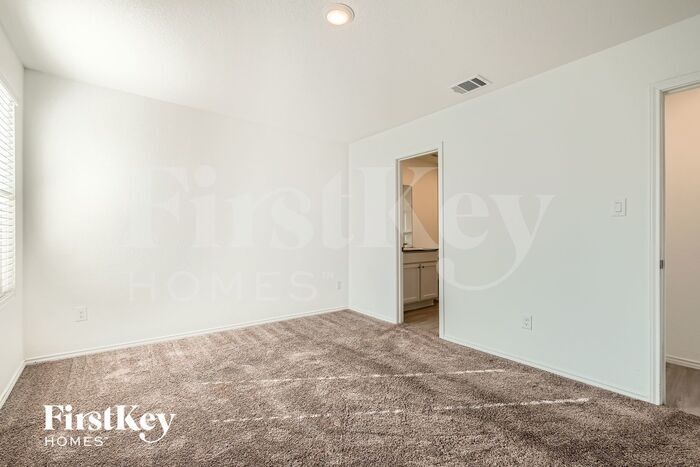 Building Photo - 5196 Fowler Crst