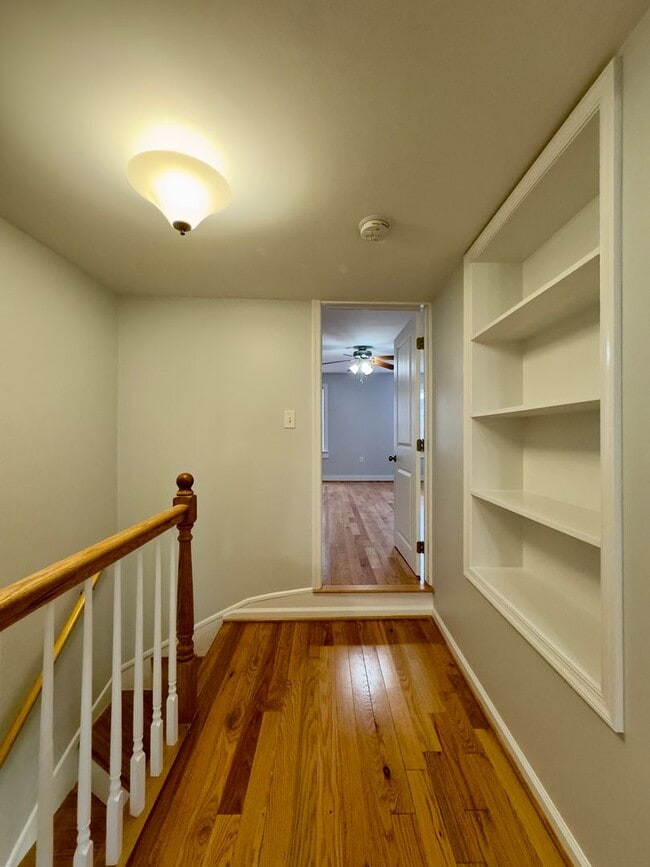 Building Photo - Charming 2 Bedroom/2.5 Bathroom Townhome in Upper Fells Point, MD!