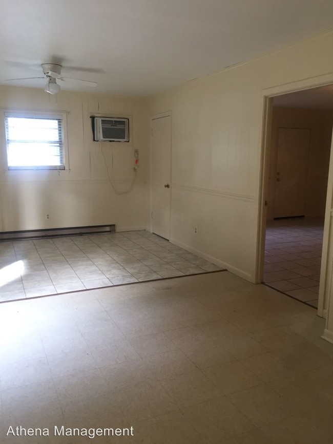 Building Photo - 1 br, 1 bath House - 560 Macon Hwy. # 560-3ma