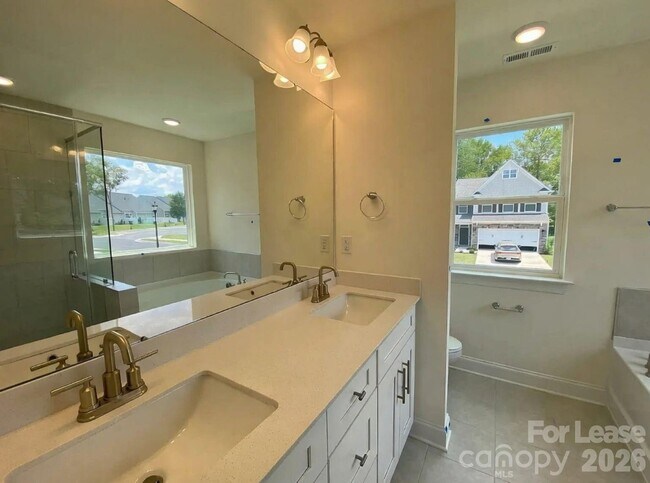 Building Photo - 6462 Keeton Ln