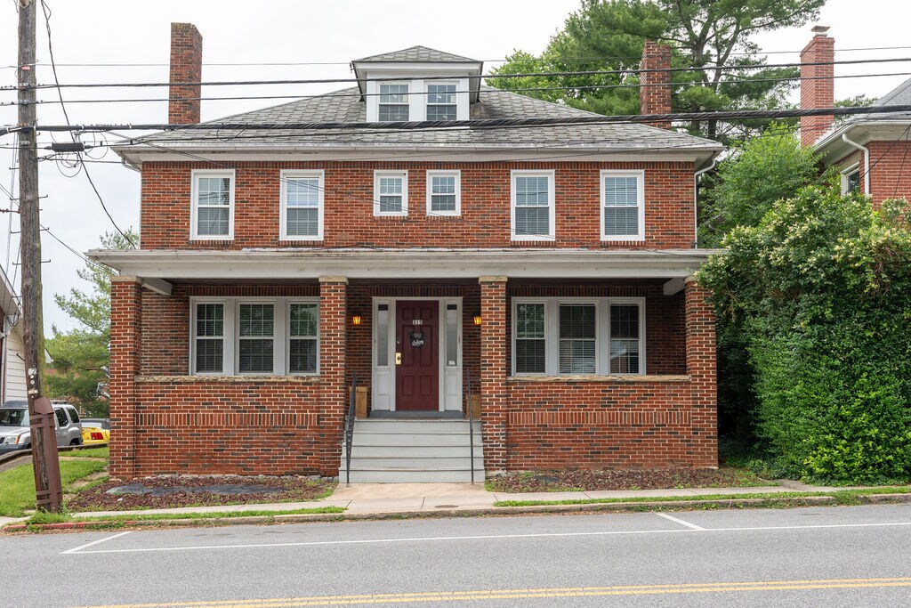 Building Photo - 315 Frederick St