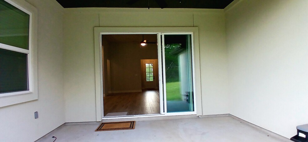 Building Photo - 174 Loysoya St