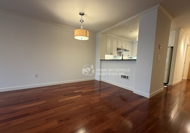 Building Photo - 600 Chestnut St