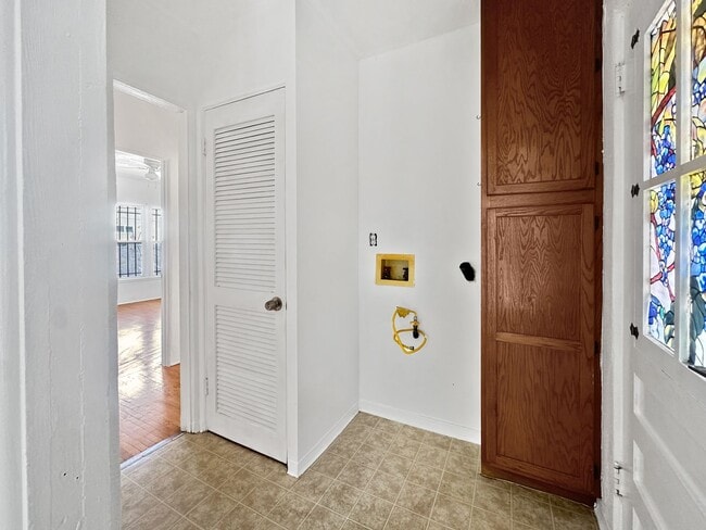 Building Photo - 3 Bedroom House in North Park!