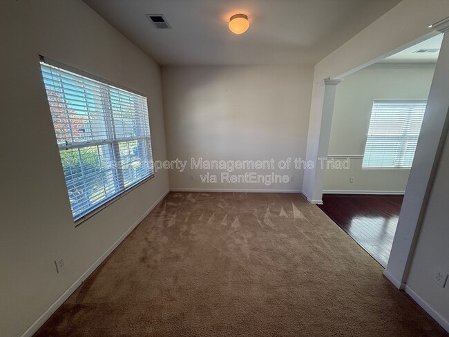 Building Photo - 1642 Ashmead Ln