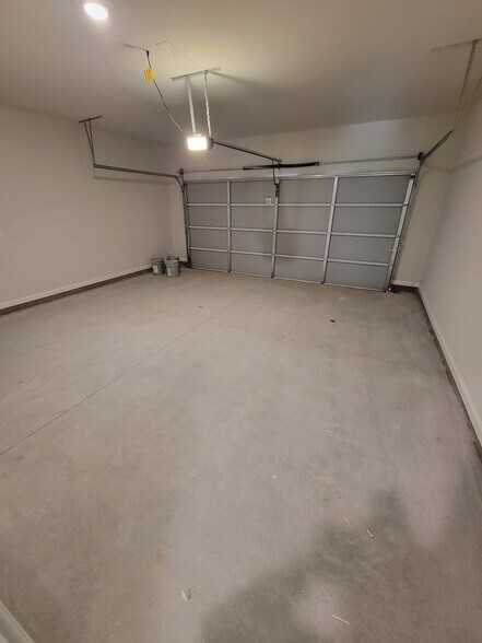 2-car Garage - 2797 Aralynn Way