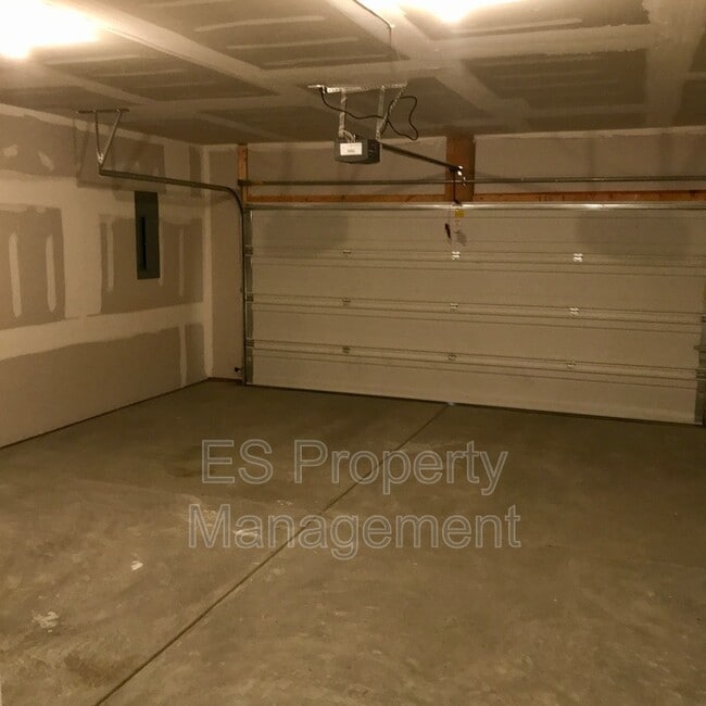 Building Photo - 5412 Pommel Ct