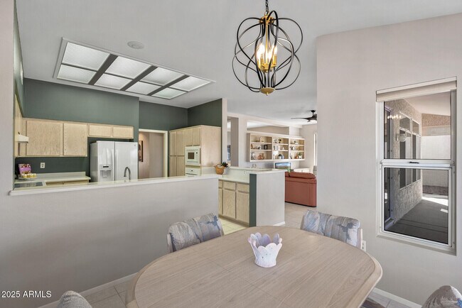 Building Photo - 13930 W Trail Ridge Dr