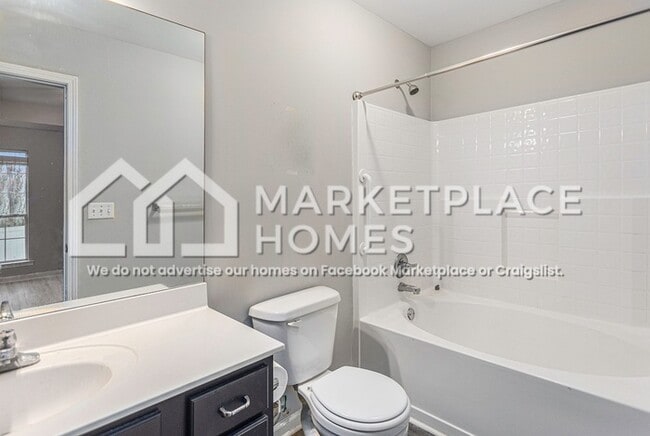 Building Photo - 2115 Willow Glenn Dr