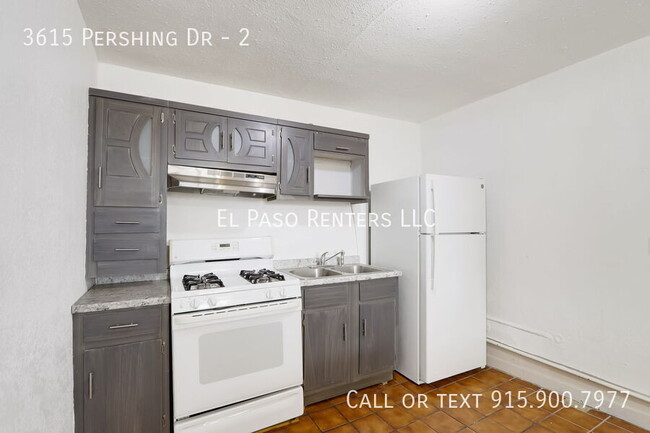 Building Photo - 3615 Pershing Dr