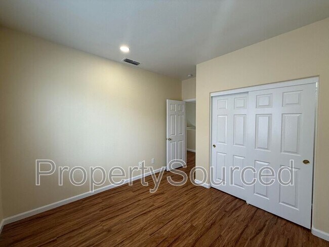 Building Photo - 1830 Persimmon Way