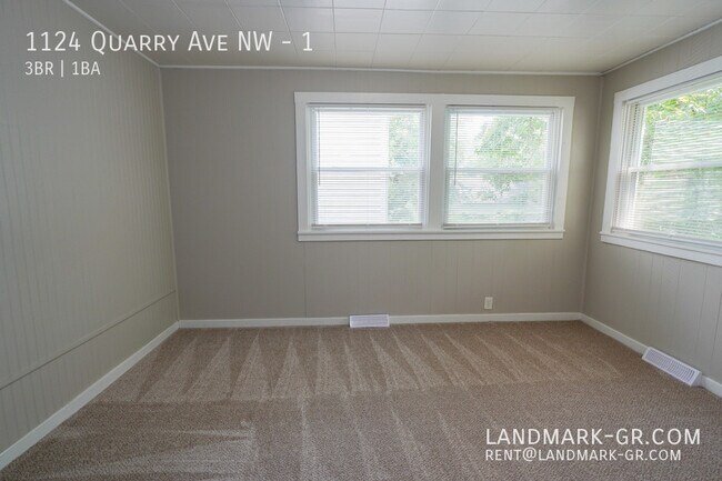 Building Photo - 1124 Quarry Ave NW