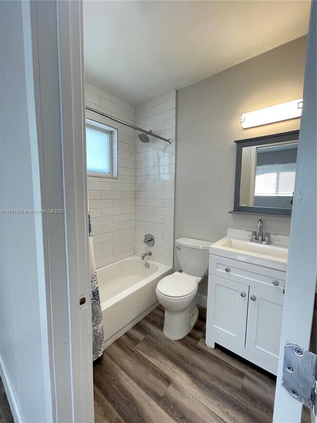 Building Photo - 3760 NW 13th Pl