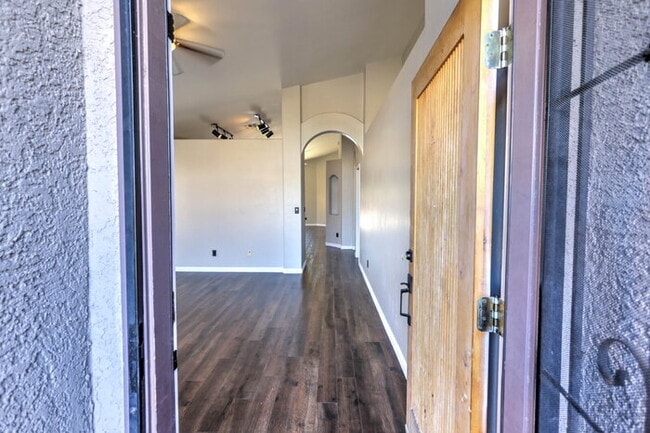 Building Photo - Rancho Sahuarita