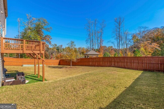 Building Photo - 3266 Cedar Crest Way