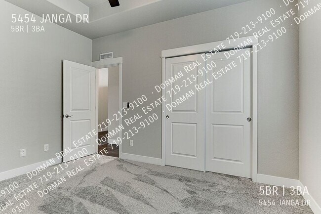 Building Photo - 5454 Janga Dr
