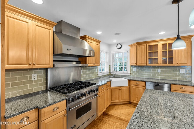 Building Photo - 20 Rosalie Ave