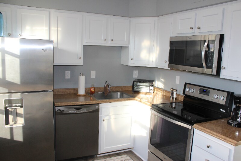 Building Photo - 2110 38th St SE