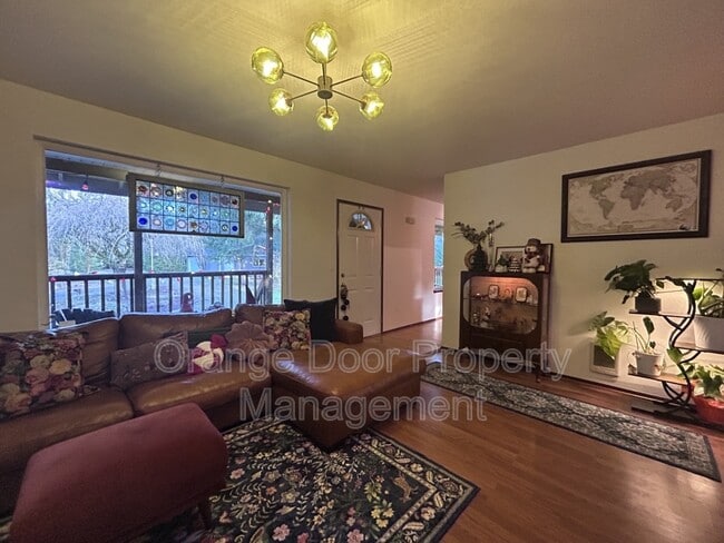 Building Photo - 9904 42nd St Ct NW