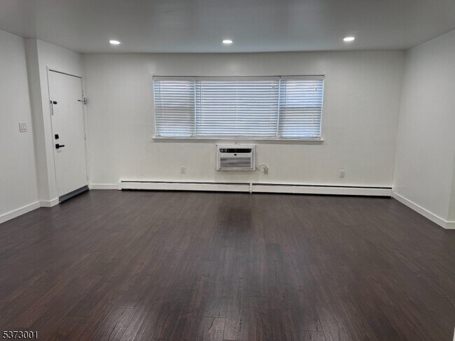 Building Photo - 2467 NJ-10