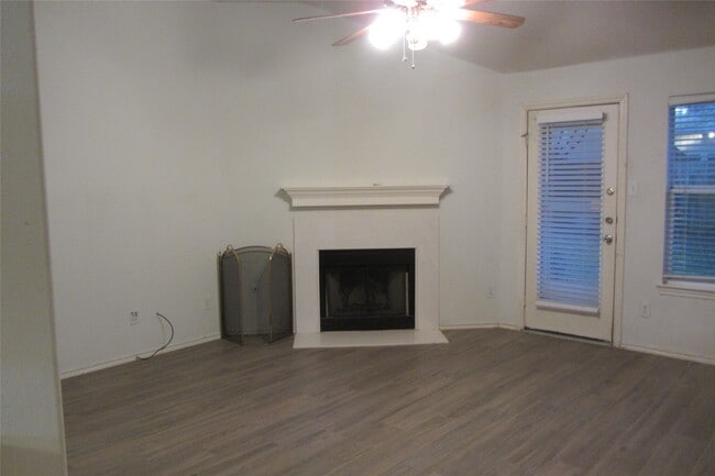 Building Photo - 20723 Fernwick Village Dr
