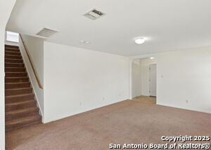 Building Photo - 406 English Saddle
