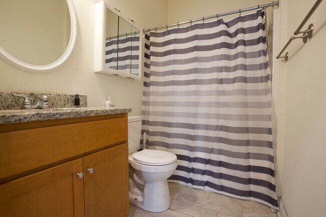 Building Photo - The Fountain Square Apartments