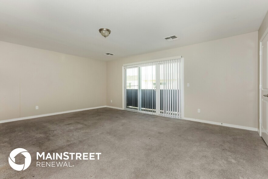 Building Photo - 2000 N 36th St