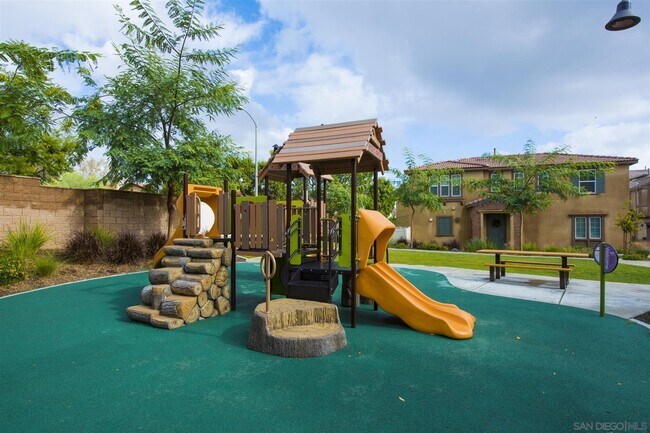 Building Photo - Moonlight House