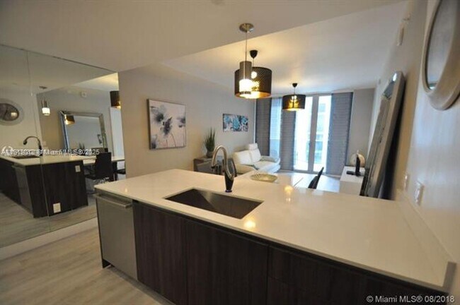 Building Photo - 488 NE 18th St