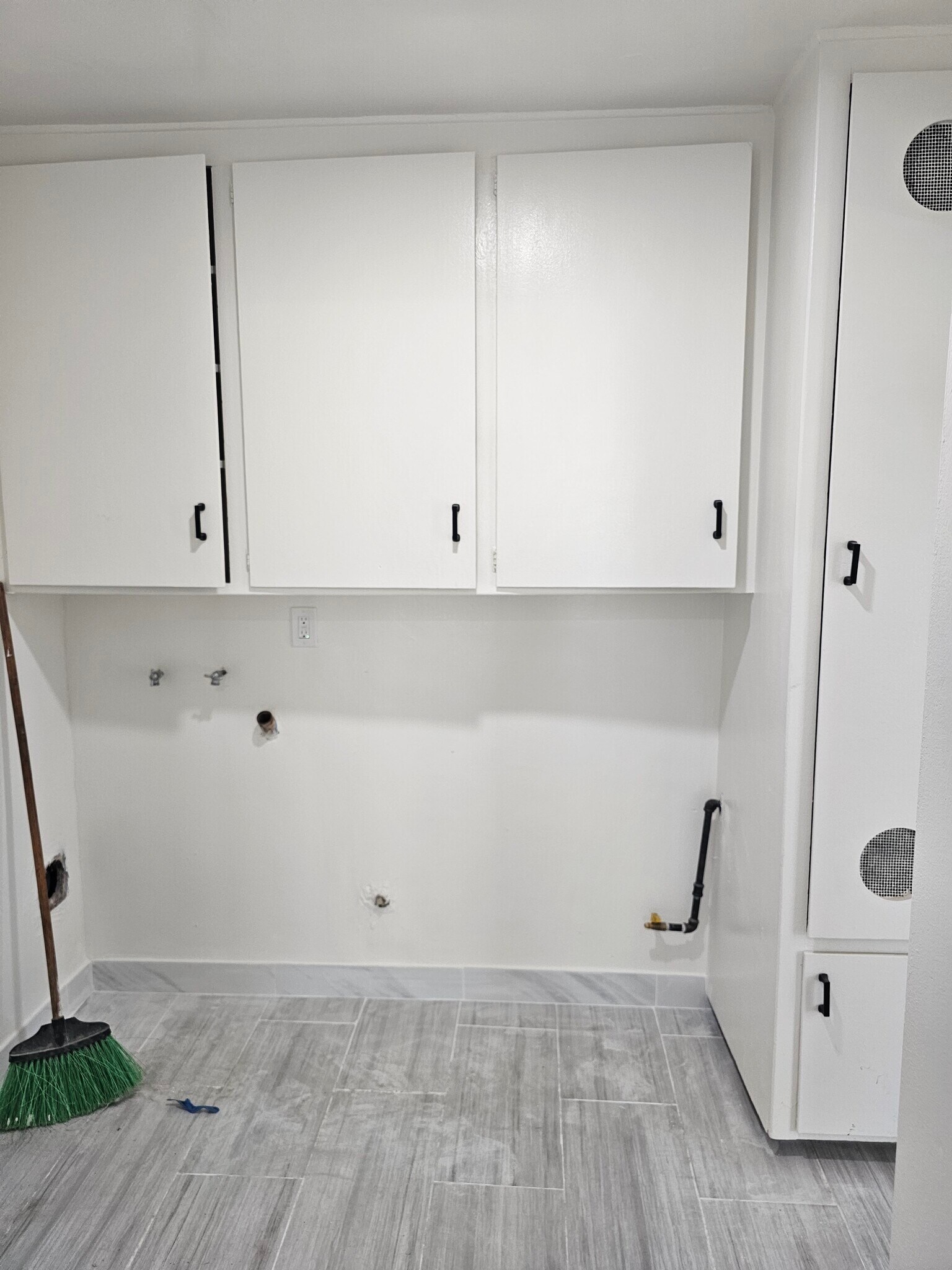 Building Photo - 14626 S Budlong Ave