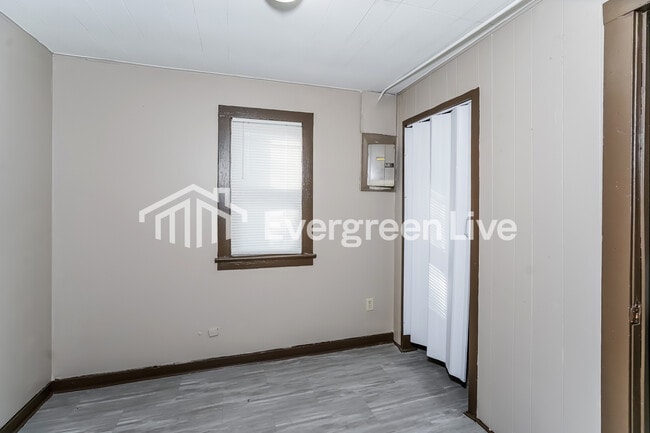 Building Photo - 5147 N 58th St