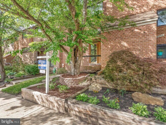 Building Photo - 8956 Skyrock Ct