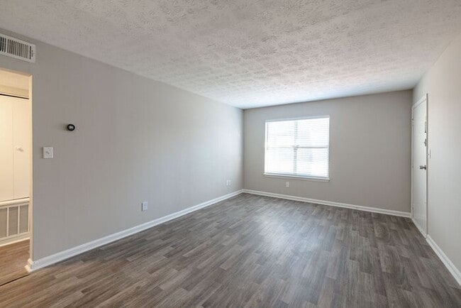 Building Photo - Modern Living at Westside Court