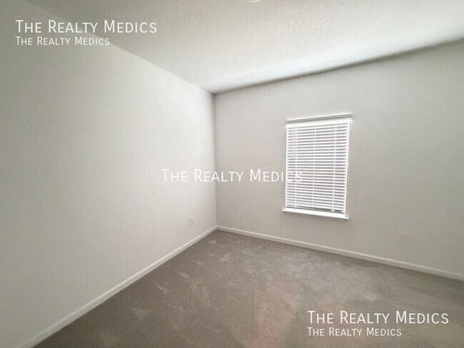 Building Photo - 6578 SW 89th Loop