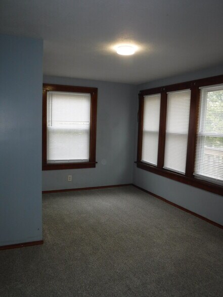 Building Photo - 3509 Saint Joseph Ave