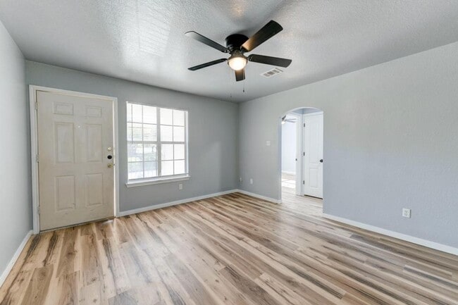 Building Photo - 2 Bed/ 1 Bath in Killeen Tx