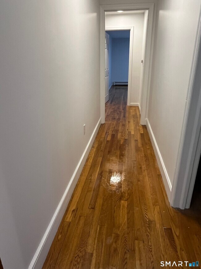 Building Photo - 81 Black Rock Tpke