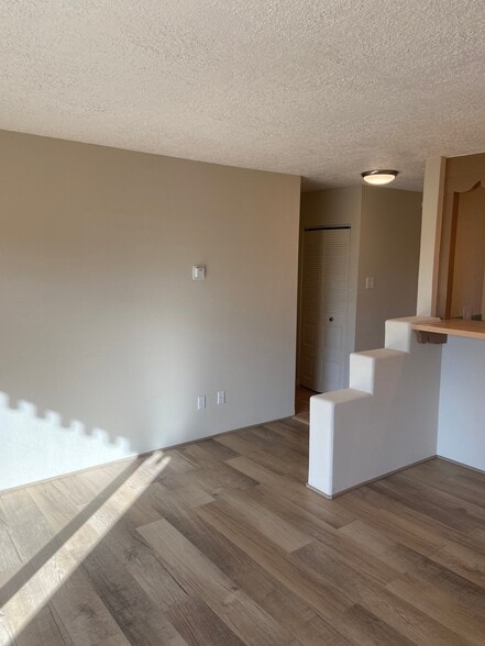 Building Photo - 155 G Calle Ojo Feliz