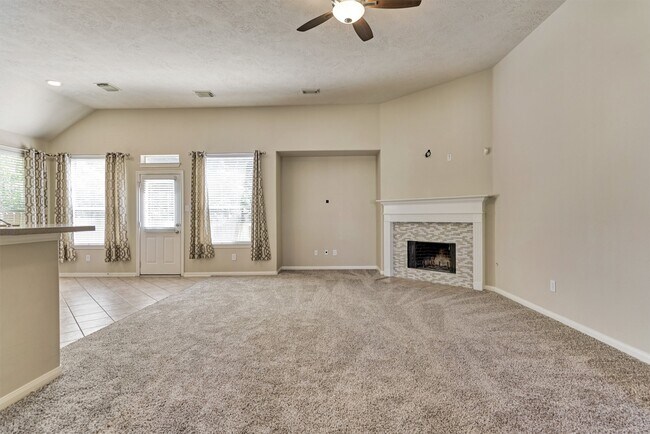 Building Photo - 126 S Regan Mead Cir
