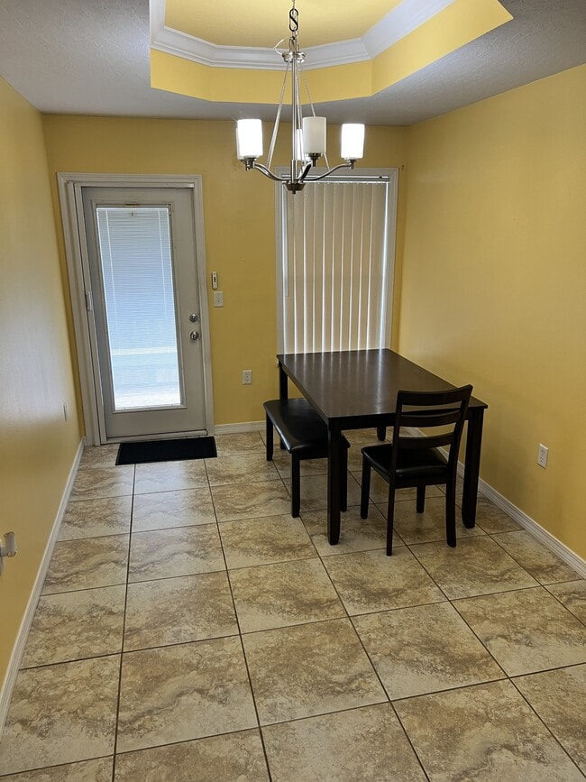 Building Photo - 1207 Chimera Ln