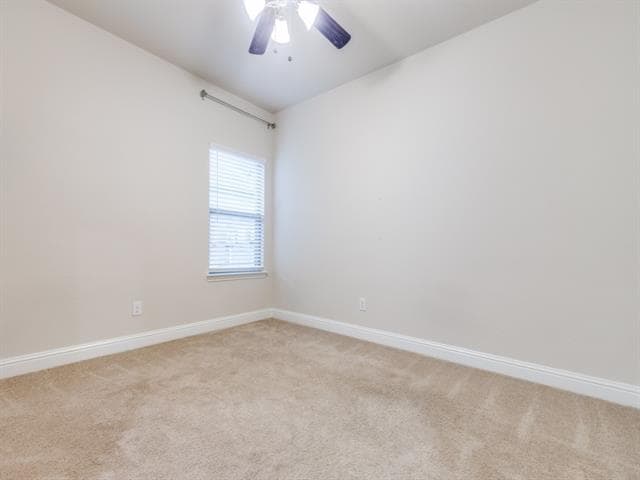 Building Photo - 710 Teakwood Dr