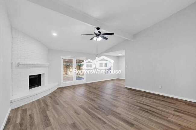 Building Photo - READY FOR MOVE-IN, 3-BEDROOM, 2-BATH HOME ...