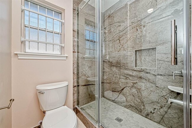 Building Photo - 11503 High Star Dr