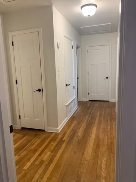 Building Photo - 3815 Gerhardt Dr