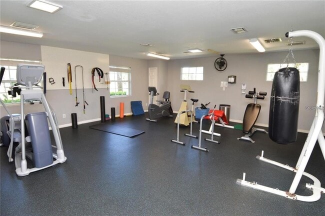 Building Photo - 3873 Pompano Dr SE